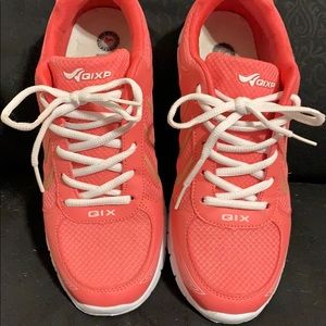 Coral color walking shoes